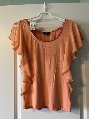 bebe Peach Flutter Sleeve Blouse